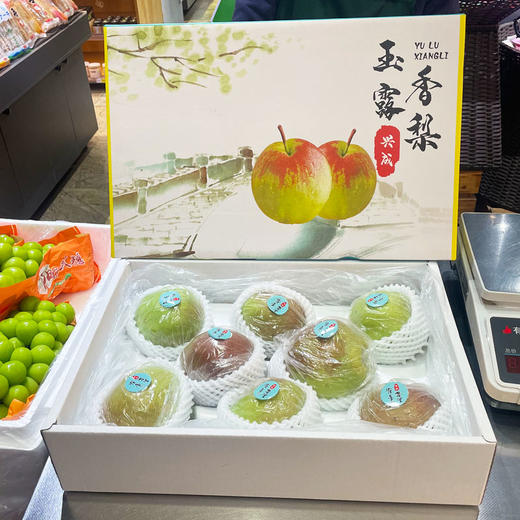 玉露香梨礼盒 （8枚装）皮薄肉厚 水润多汁 商品图0