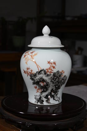 竹石图茶叶罐