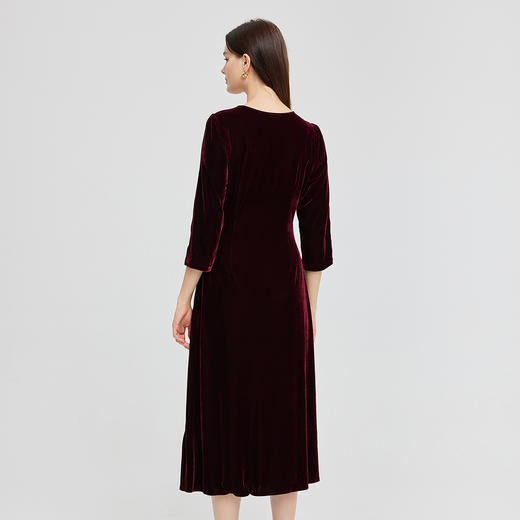 NG861斯尔丽23秋季新款时尚V领金丝绒拼接收身腰间收褶装饰扣连衣裙 商品图1
