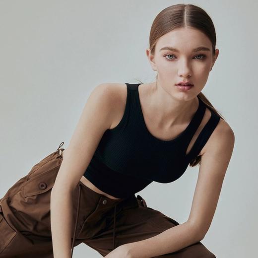 【限时秒】YOGACODE【火树银花系列】镂空肩带速干带胸垫瑜伽背心YCDS450 商品图2