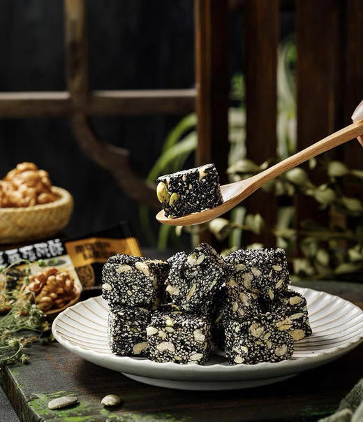 九鑫山珍黑芝麻核桃酥500g 商品图2