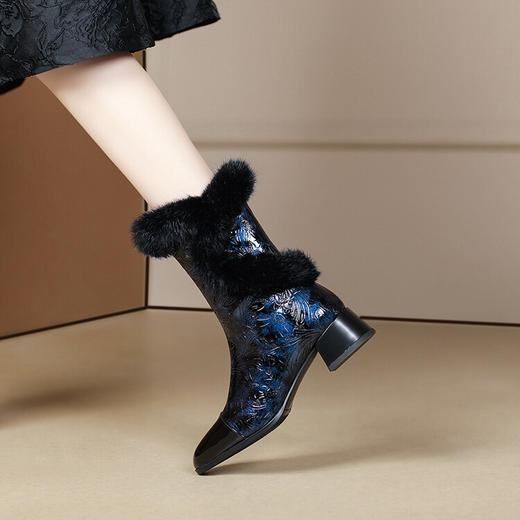 冬季新款，兔毛中筒靴粗跟圆头民族风女靴子PLGZ-D117-8 商品图4