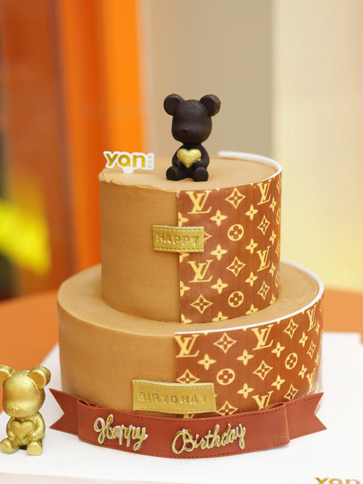 双层LV熊蛋糕 商品图0