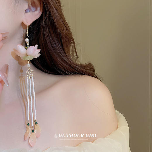 莲花珍珠米珠流苏耳环女款森系时尚小众耳钩个性百搭感耳饰女 商品图4