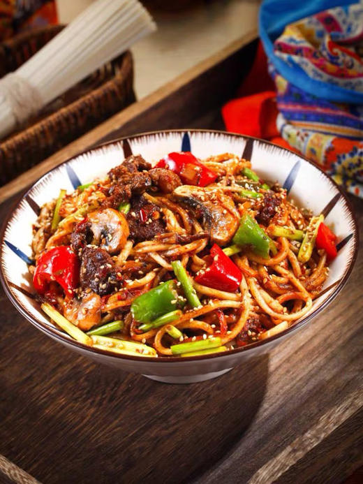 疆味哆哆爆炒拉条子320g 商品图1