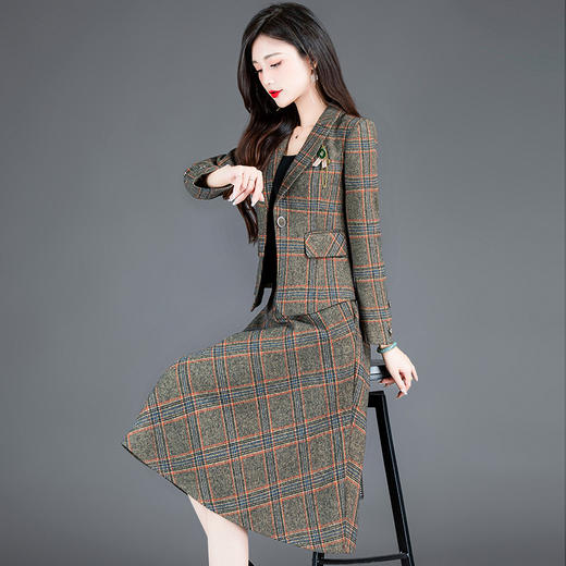 时尚气质，格纹裙西装短款上衣高腰半身裙套装裙两件套连衣裙QYM-TYH-231387-Y 商品图1