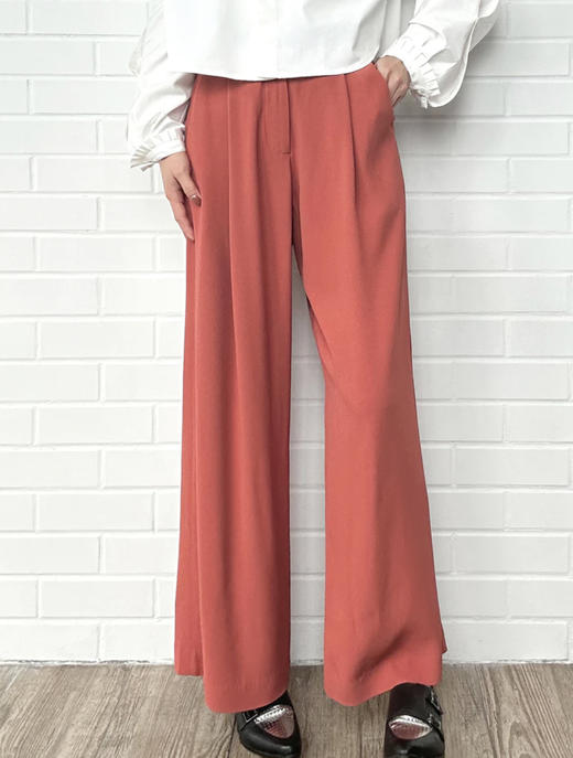 TYNVIE 撞色褶皱腰直筒休闲裤-珊瑚红 商品图1