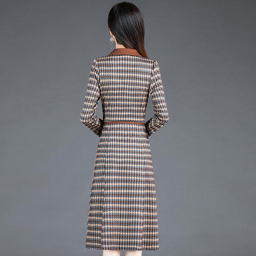 时尚气质，女装系带收腰中长款长袖春秋款A字裙衬衣领格纹连衣裙QYM-TYH-231389-Y 商品图2