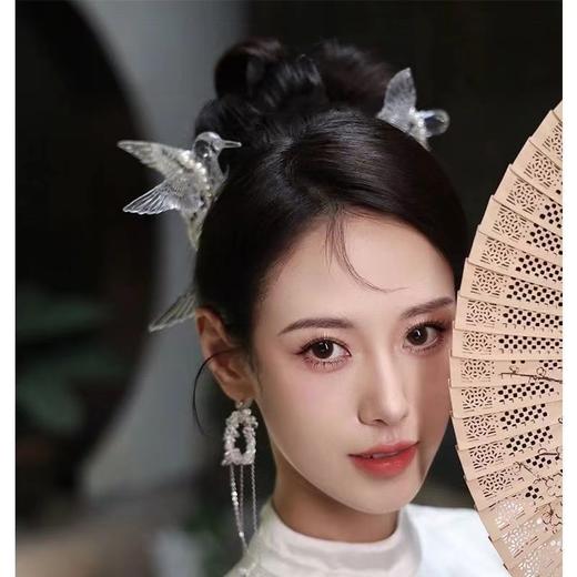 新娘婚纱发饰礼服汉服头饰流苏发簪艺术写真造型新中式新娘头饰 商品图3