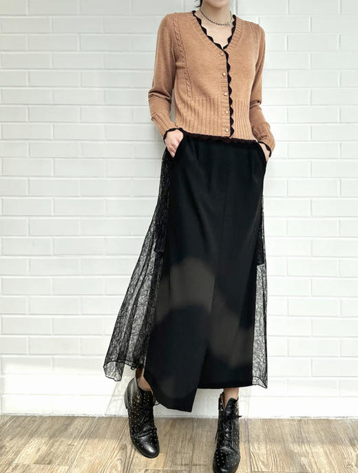 TYNVIE 拼接蕾丝裙摆铅笔裙-黑色 商品图1