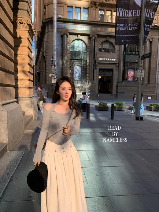 Read Nameless /纸醉金迷羊毛小香蓝紫色+灰色挂脖露肩打底衫+白日梦我小香裙 商品图6