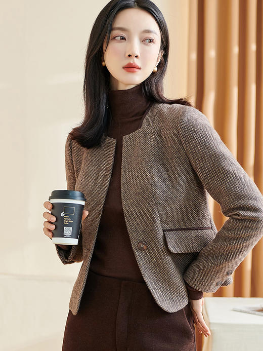 米思阳2025秋冬季新款复古通勤方领短外套一粒扣40%羊毛外套女3034 商品图2