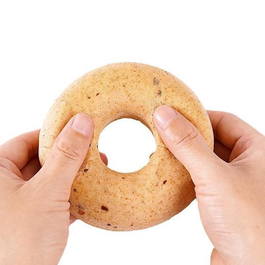 【饱腹又健康！贝果代餐面包】满足你的饱腹需求，尽在饱腹办公室休闲代餐即食全麦欧包。饱腹轻松办公。口感醇正，，全麦香浓欧派。健康 商品图1