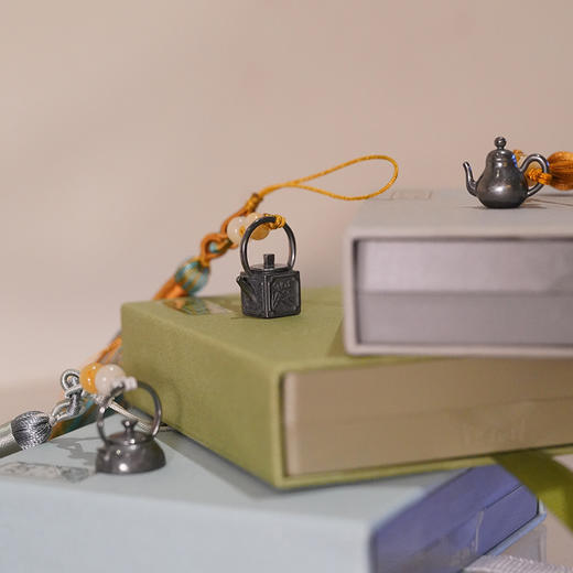 故式/小润月银饰/999纯银迷你小银壶国风流苏穗子 手机壳吊穗配饰挂件小流苏吊坠 商品图2