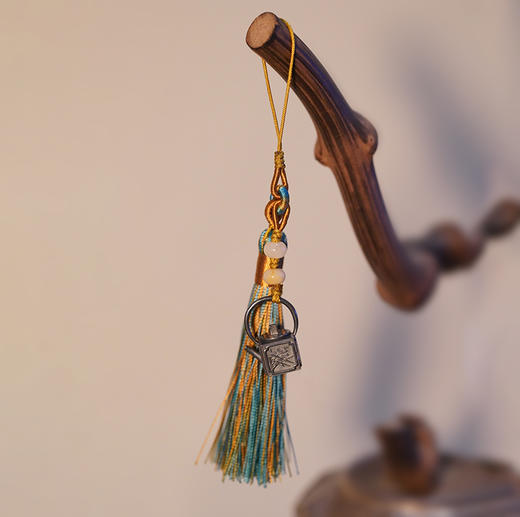 故式/四君子银饰/999纯银 迷你小银壶国风流苏穗子 手机壳吊穗配饰挂件小流苏吊坠 商品图0