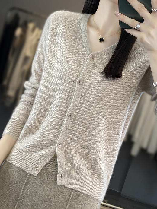 QH-RY110早秋开衫女短款长袖韩版宽松毛衣纯色百搭气质法式针织上衣小外套 商品图1