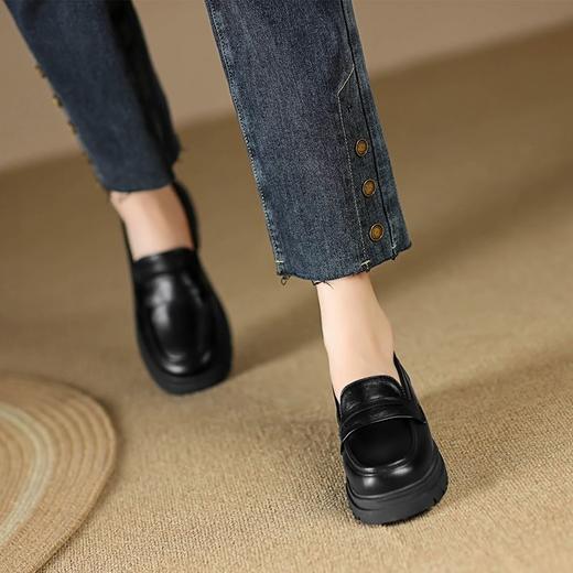 ZHR英伦风乐福鞋厚底女鞋秋季2023超软一脚蹬黑色小皮鞋jk鞋百搭 商品图1