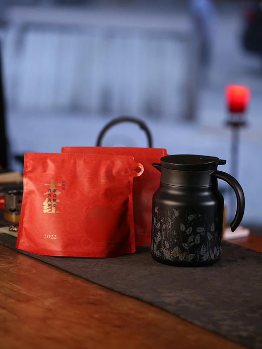 藏岁版·陶瓷焖茶壶900ml+袋泡家庭版2袋 商品图1