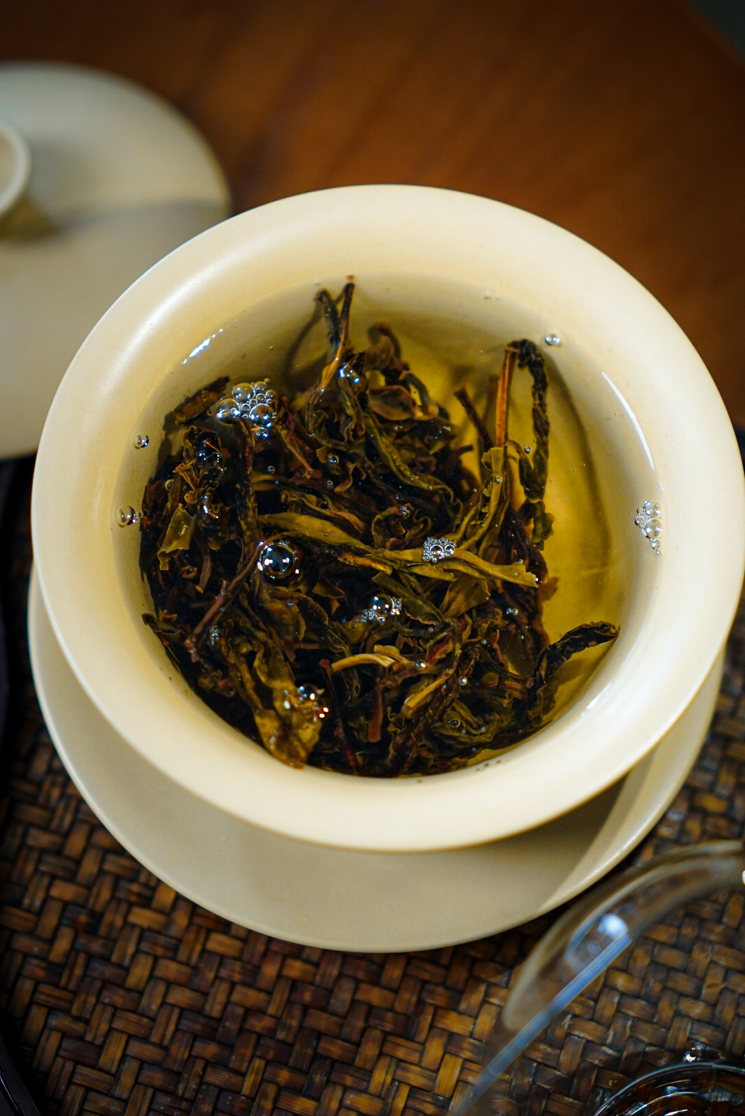 【千年老妖】1〇〇〇岁的古树茶!