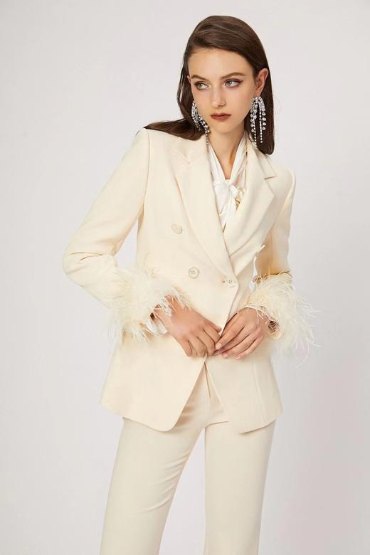 杏色鸵鸟毛可拆式袖口进口醋酸修身西装 商品图1