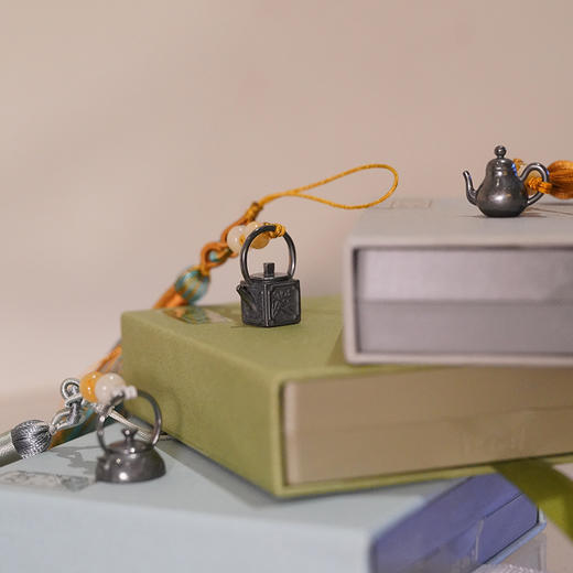 故式/思婷银饰/999纯银 迷你小银壶国风流苏穗子 手机壳吊穗配饰挂件小流苏吊坠 商品图3