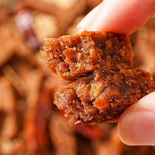 【小零食！网红馋嘴牛肉棒】潮流小零食，鲜香多种口味，入口即化，满口鲜香；咬一口，肉质饱满；各种口味，应有尽有。吃一根，被网红吸引；网红馋嘴牛肉棒多种口味休闲小零食健康特价清仓 商品图1