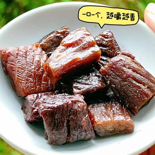 【风干牛肉干】不油炸，低脂肪，高蛋白，纯正内蒙古锡林郭勒牛肉干！三斤肉才出一斤牛肉干越嚼越香！整腿原切，全程手工，洋葱鲜姜黄金比例去腥膻，原汁原味有后香，60分钟恒温烤制，不干不柴更健康~ 商品图2