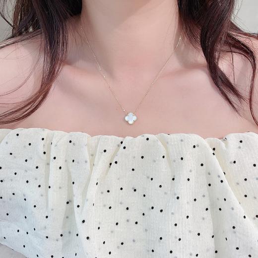 Oflye潮流饰品 经典百搭四叶草925银双面可戴玛瑙项链锁骨链白贝母吊坠 商品图9