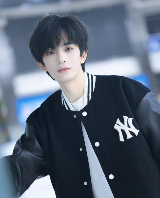 美职棒（MLB）秋冬外套女学院风棒球服 【3AJPV0634  】   XAMN 商品图1