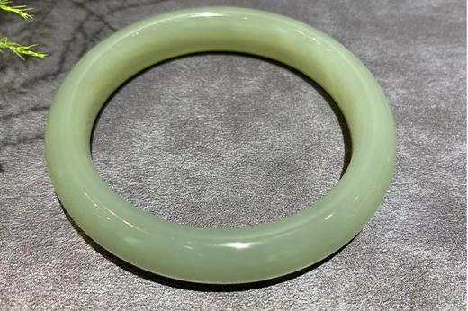 【御珠宫坊】青白玉手镯54.5mm 商品图3