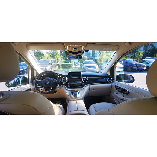 奔驰 V 260 L 尊贵加长版【长租-北京】 商品图5