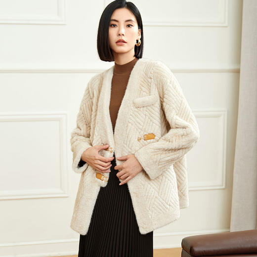 玳莎时尚仿水貂毛外套2023冬季新款优雅气质宽松高级感V领大衣  DD39306 商品图1