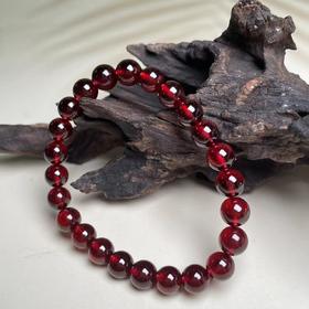 玉美人菲菲/35821石榴石圆珠8mm手串