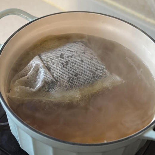 【拍3发4】【正宗三年陈蕲艾饼】三天左右发货 选用真正三年陈蕲艾叶，端午节前的艾陈方至今，温而不燥，温经散寒，可泡脚、泡澡，足浴饼10片装 商品图4