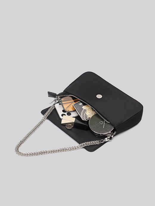 【尼龙单肩腋下包】休闲简约链条  三角标时尚质感  小众设计包包 商品图2