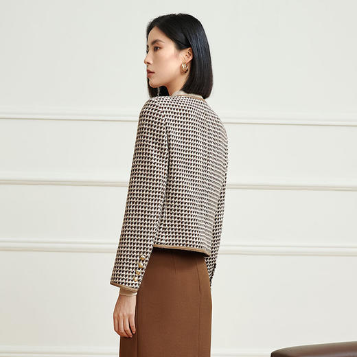 玳莎千鸟格绵羊毛外套冬季新款小香风拼皮设计感圆领短款上衣  DD37306 商品图3