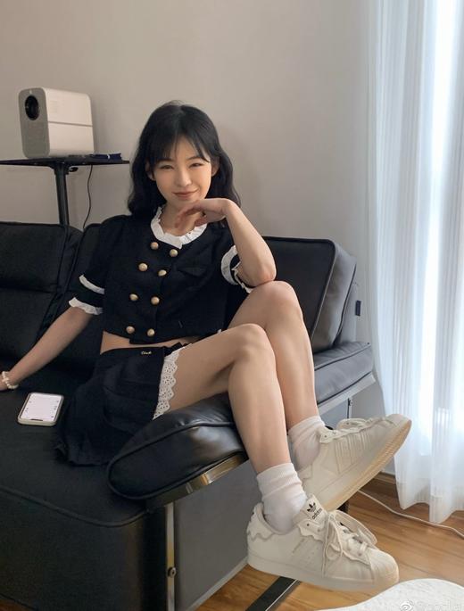 A家三叶草奶油贝壳头，这个颜色巨暖！！！ 商品图0