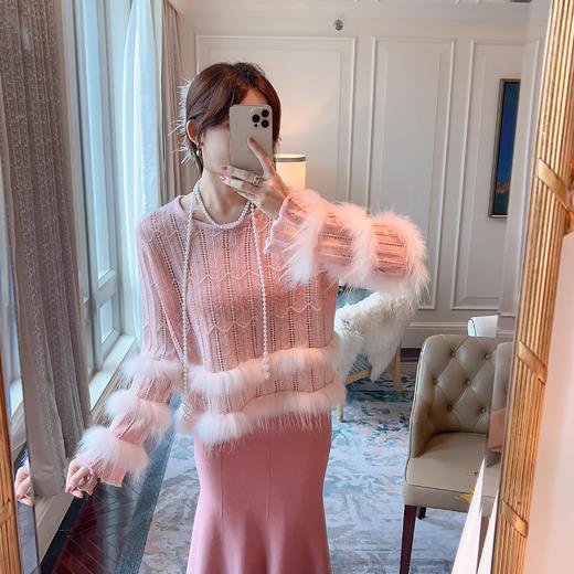 张心子【奶昔糯米】慵懒风奶系穿搭套头针织衫2023秋冬新款毛绒上衣 U2309144 商品图0