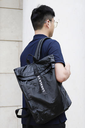 L5 | 黑色商务潮酷双肩包