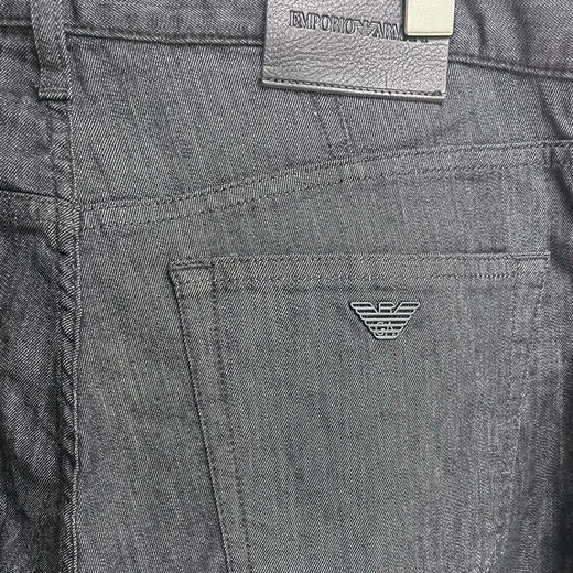 EMPORIO ARMANI 阿玛尼 男士棉质金属徽标休闲牛仔裤 黑色 8N1J21 1D85Z 0005 商品图3