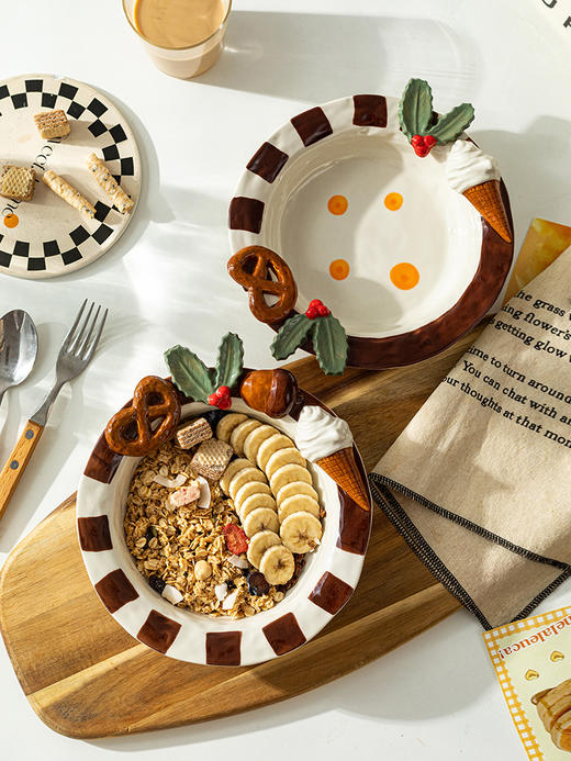 摩登主妇手绘浮雕甜品盘子高颜值陶瓷餐盘礼盒装可爱沙拉盘水果盘 商品图3