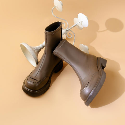 【年后发货】Safiya/索菲娅2023秋冬 潮流街头粗跟百搭英伦弹力瘦瘦短靴 SF34116133 商品图0