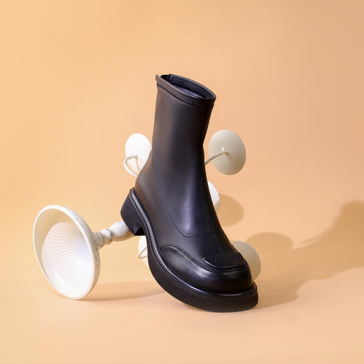 【年后发货】Safiya/索菲娅2023秋冬 潮流街头粗跟百搭英伦弹力瘦瘦短靴 SF34116133 商品图5