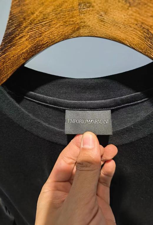 领先专柜的正品阿玛尼胸前logo长袖/卫衣..2024年才上市.. 商品图3