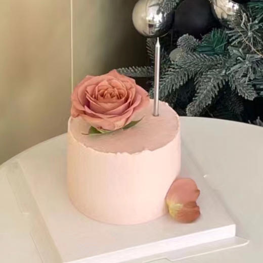 不期而遇（鲜花根据当天花材搭配；蜡烛颜色随机） 商品图0