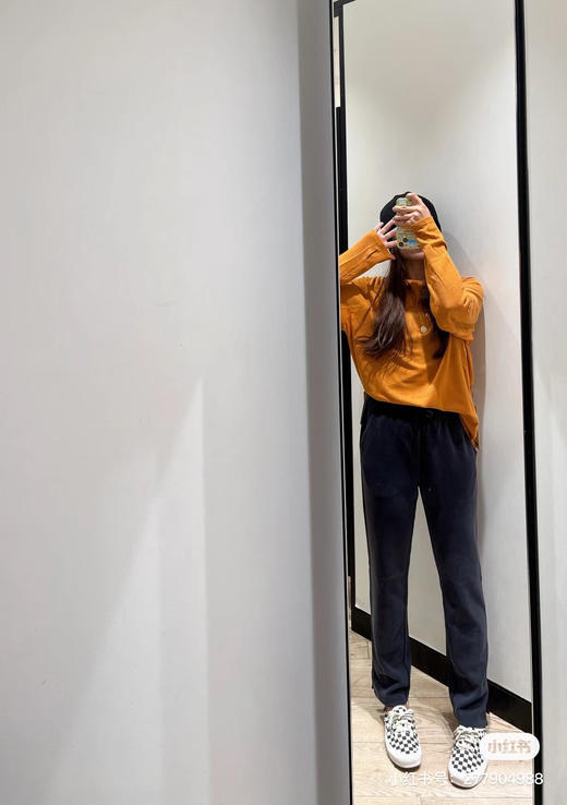 原价💰1180元！超显瘦lu家神裤！侧开叉铜氨丝休闲裤丨标牌齐全❗️出入专柜无压力！显腿长的黄金段位31英寸！铜氨丝面料，手感非常软糯丝滑，超适合秋冬！版型巨好，搭配老爹鞋超显腿长~ 商品图5