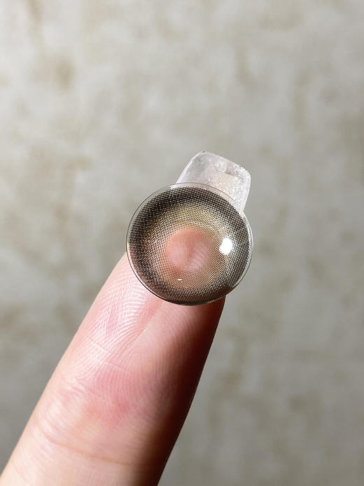 Wonder is 垫底辣妹 半年抛 两片 14.5mm 参考着色 13.8mm 基弧 8.6 含水 38% 韩国进口 商品图3