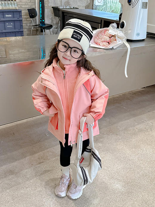 【时尚立领设计！女童冲锋衣】女童三合一可拆卸冲锋衣 秋冬新款 洋气女孩宝宝冬装儿童外套 可拆卸设计添趣味 三合一功能全面保护-QQ 商品图0