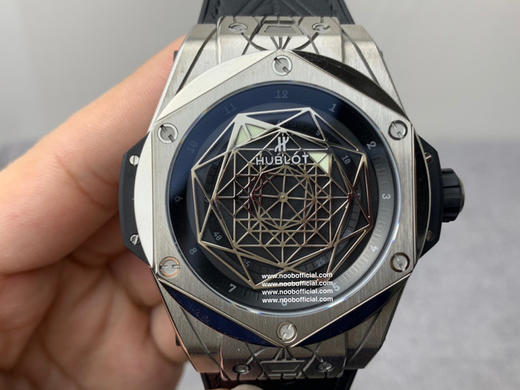 NOOB强刺青 系列—刺青腕表！原装1:1开模，耗时两年倾心打造！表壳：尺寸45mm，技术重大突破、业内对版钛金属外壳，市面流传版本大多为钢壳，表壳模具多达十几件 商品图3