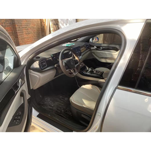 比亚迪 秦 PLUS 冠军版 EV 510KM领先型【长租-北京】 商品图4